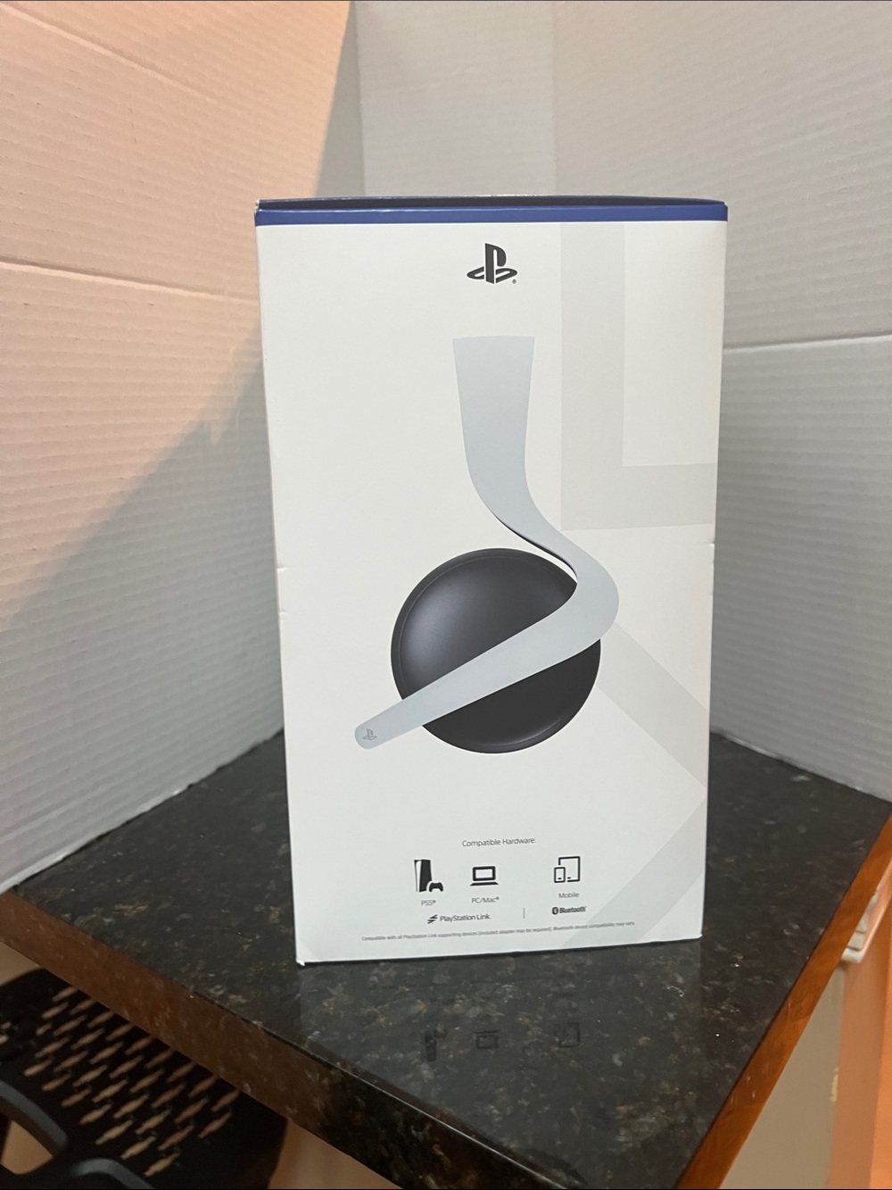 Sony PULSE Elite Wireless Headset — Black & White (UNOPENED) - Picture 4 of 5